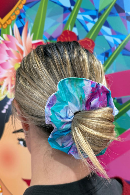 Scrunchie - Painted Waterlily